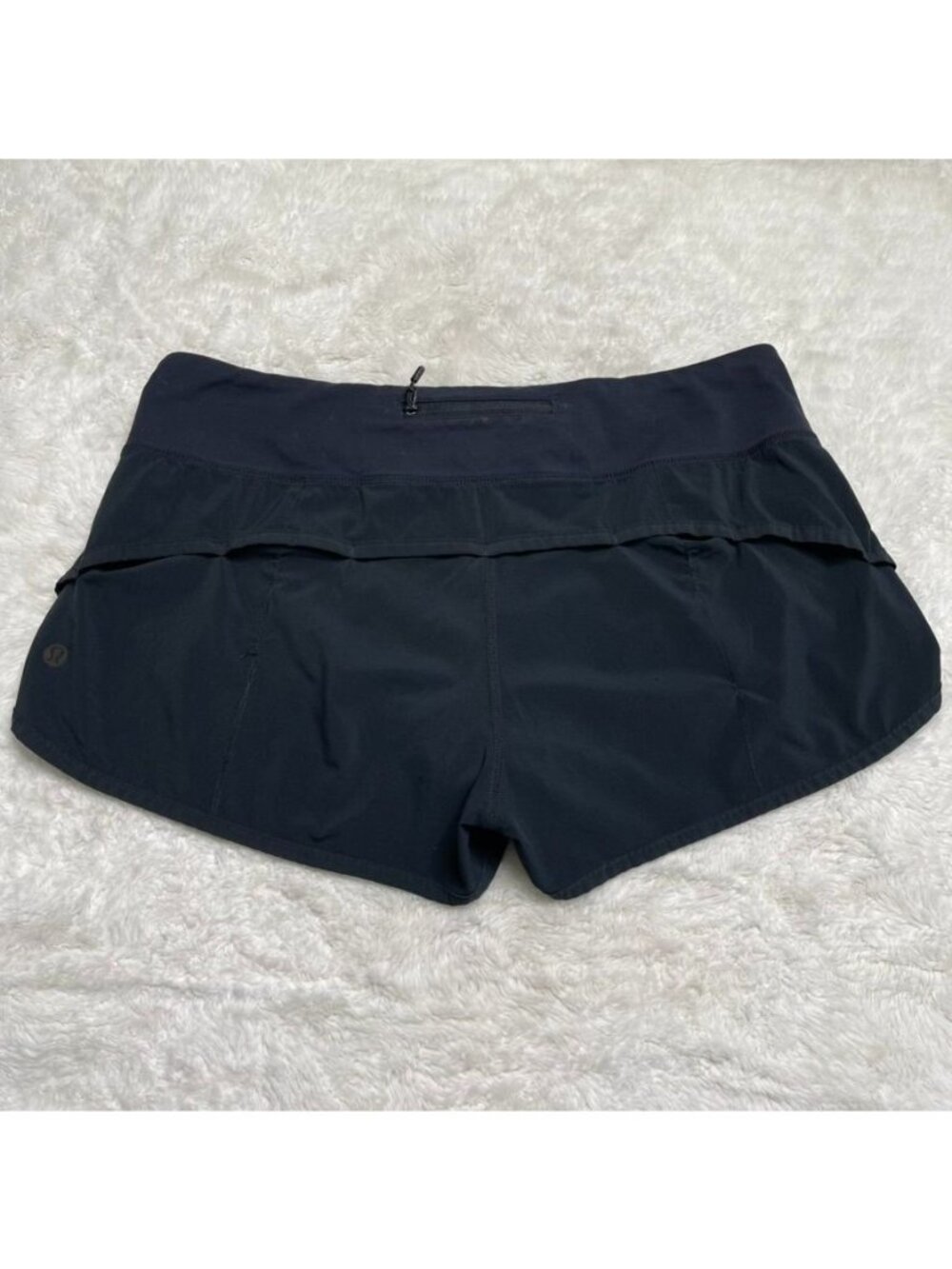 Lululemon Speed Up Running Shorts Black Size 8 Mid Rise 2.5 Inseam Pocket